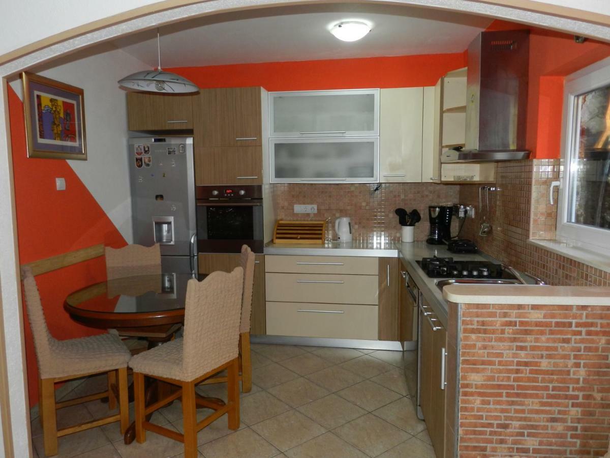 Apartmani Maruncic Omiš Buitenkant foto